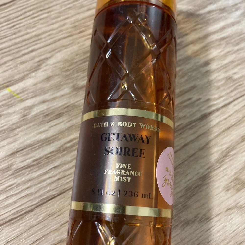 Bath & Body Works Getaway‎ Soiree Mist Womens 8oz Amber Solar Mandarin